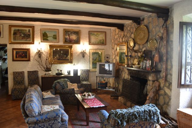 Splendida villa in montagna immersa nel verde - Foto 4