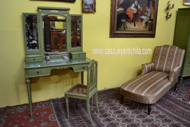 Toiletta con sedia stile Luigi XVI laccata verde salvia anni 50 - Foto 10