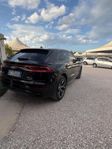 AUDI - Q8 - 50 TDI 286 CV quattro tiptronic Sport - Foto 6