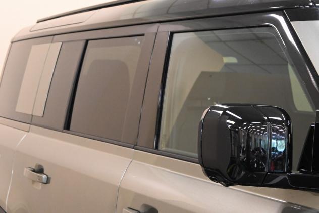 LAND ROVER Defender (2019) Defender 110 3.0D I6 200 CV AWD Auto S - Foto 5
