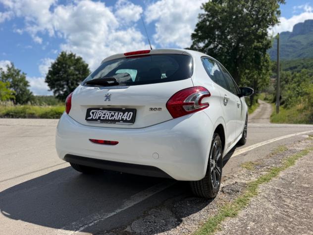 Peugeot 208 1.4 HDi 68 CV 5 porte Active - Foto 5