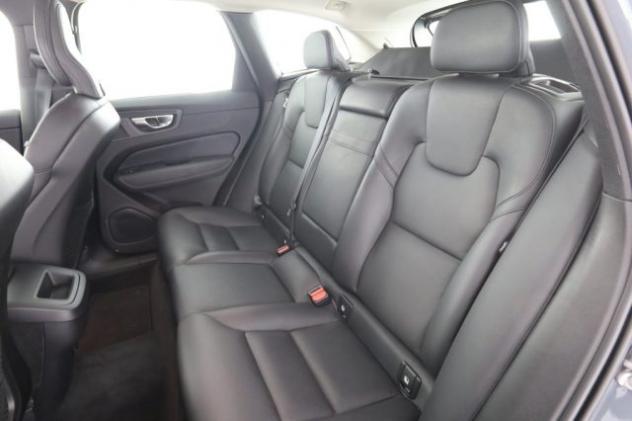 VOLVO XC60 XC60 B4 (d) Geartronic Momentum rif. 23998803 - Foto 3