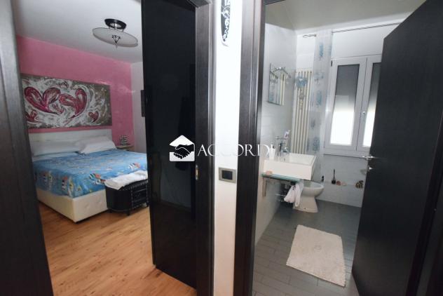 APPARTAMENTO INDIPENDENTE di 3 vani e di 110 mq (ISTRANA) rif. SW185 - Foto 13