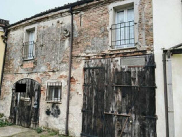 Immobile in asta di 127 m², box auto in vendita a Melara - Foto 3