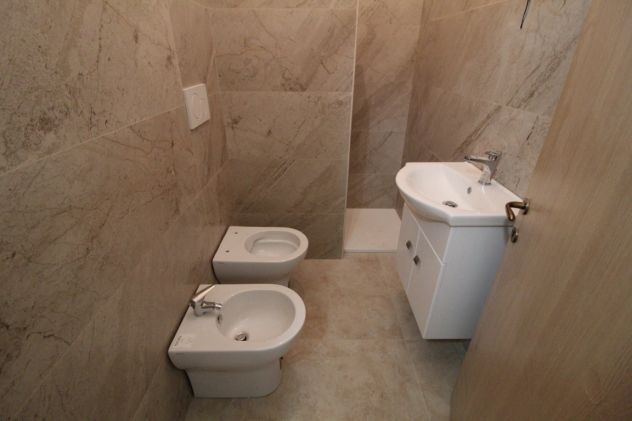 VILLA INDIPENDENTE VIA MERLOT MARINA DI PULSANO - Foto 9