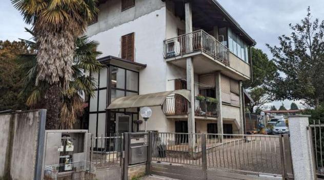 101/2022 1 VA - Trilocale in asta a Venegono Inferiore