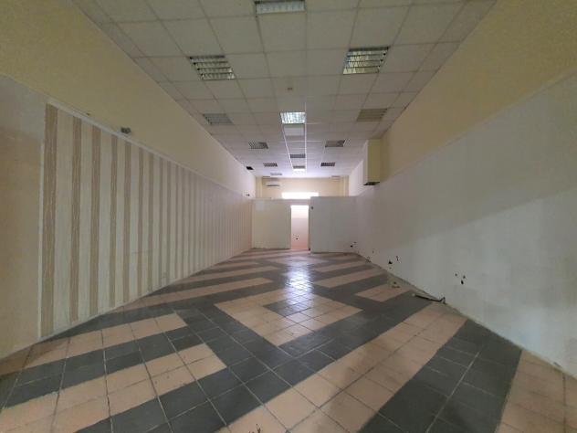 1 Vetrina in affitto a Catanzaro - Foto 3