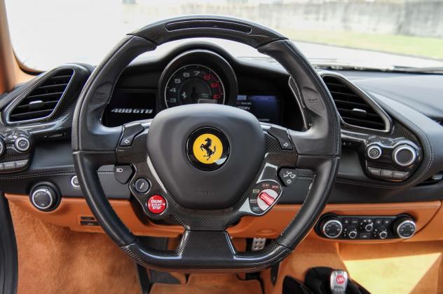 Ferrari 488 GTB full carbonio - Foto 10