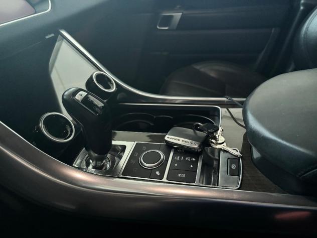 LAND ROVER - Range Rover Sport - 3.0 TDV6 HSE Dynamic - Foto 10