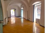 Locale commerciale in affitto a Aci Catena