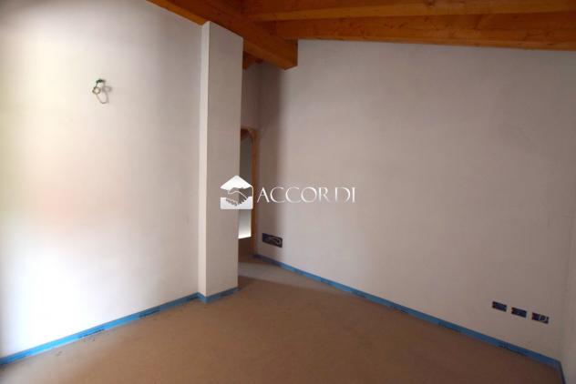 VILLA A SCHIERA di 6 vani e di 178 mq (VOLPAGO DEL MONTELLO) rif. PS108 - Foto 13
