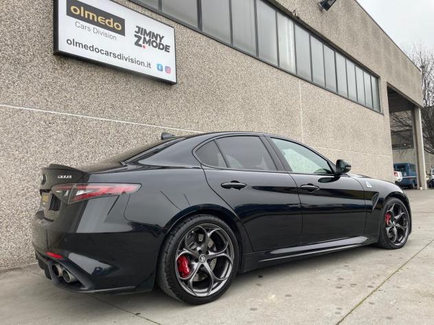 Alfa Romeo Giulia 2.9 V6 Bi-Turbo AT8 Quadrifoglio - Foto 3
