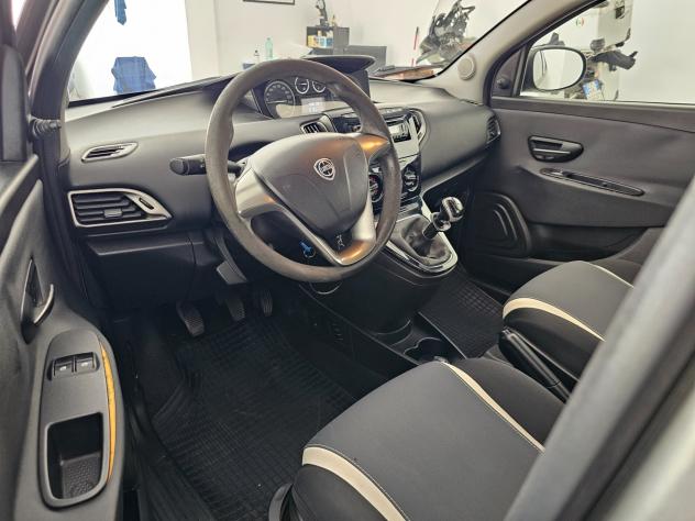 Lancia Ypsilon 1.2 69 CV 5 porte GPL Ecochic Elefantino - Foto 9