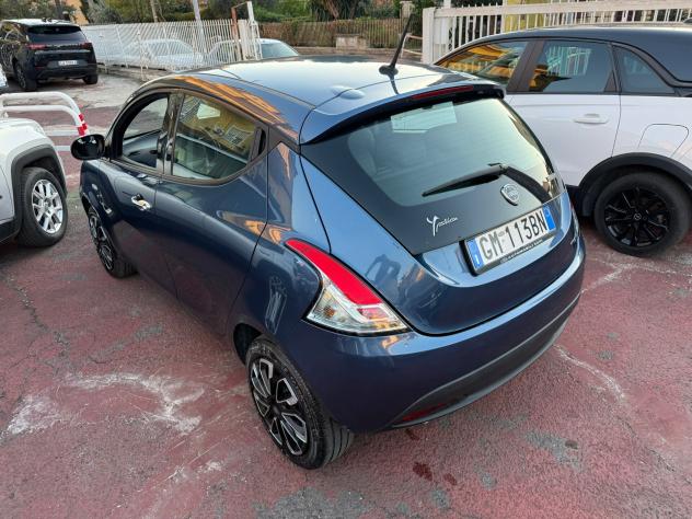 Lancia Ypsilon 1.0 Hybrid **LA CITY CAR IDEALE** - Foto 2
