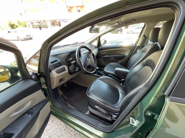 Grande Punto 1.9 MJT 120 CV 5 porte Emotion - Foto 9