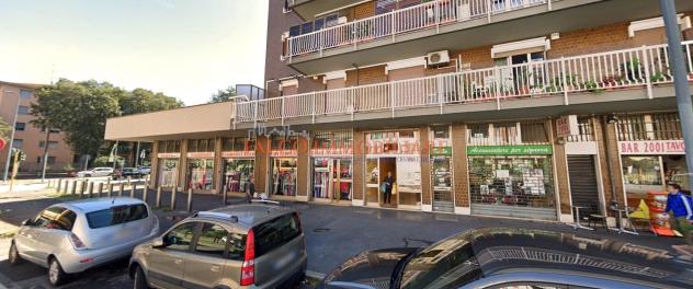 MILANO, VIA AMORETTI - MAGAZZINO 303 MQ CON ACCESSO CARRAIO - Foto 2