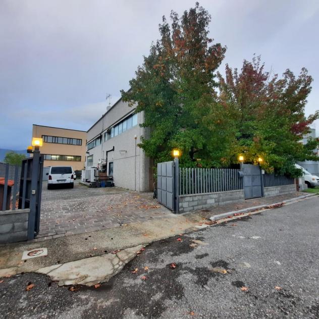Appartamento in vendita a Cascina 340 mq Rif: 1304811