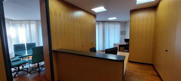 MONZA Centro - ufficio ristrutturato ed arredato in locazione - Foto 5
