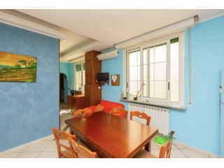 Trilocale con balcone e giardino in corte - Castellanza VA