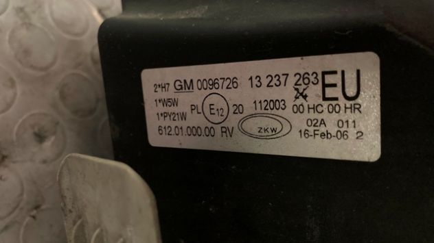 Faro anteriore SX Opel Corsa C del 2005 - Foto 2