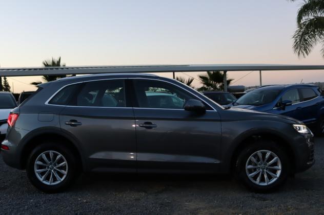 Audi Q5 2.0 TDI 190 CV quattro S tronic Business Design - Foto 4