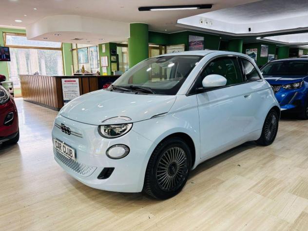 Fiat 500 E 100% elettrica La Prima My'22