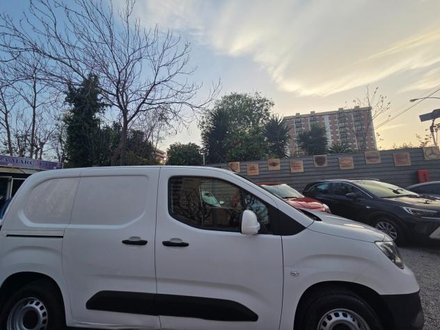 Opel Combo Cargo 1.5 Diesel 102 CV S&S - Foto 2