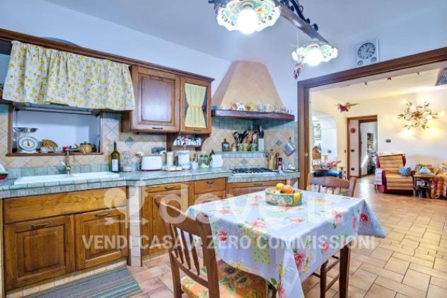 Casa indipendente di 400 m² con 5 locali in vendita a Brissago-Valtravaglia - Foto 4