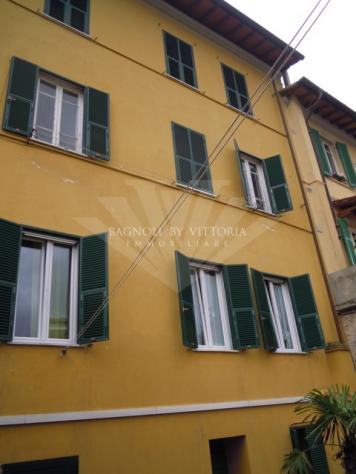 APPARTAMENTO INDIPENDENTE di 10 vani e di 175 mq (PIETRASANTA - Pietrasanta Centro Storico) rif. 725 - Foto 5