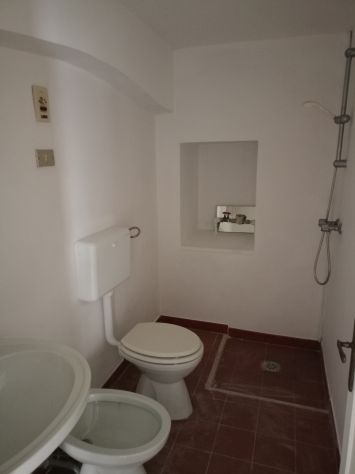Locale in zona centrale - Foto 9