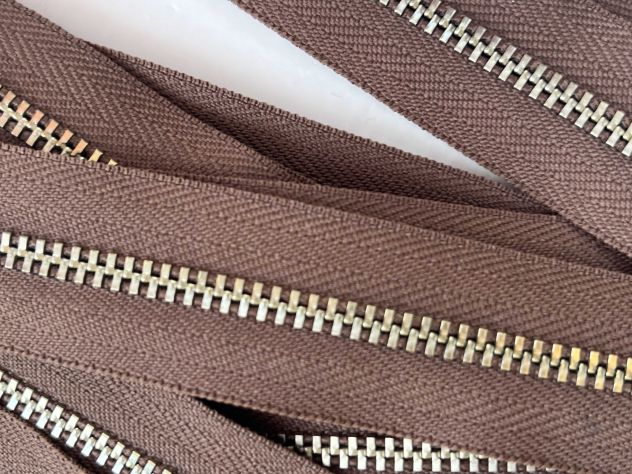 X76 Cerniere Lampo Zip metallo YKK senza tiretto cm 20 Marrone – Pz. 90 - Foto 4