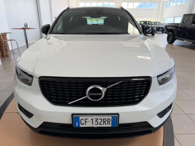 VOLVO XC40 T5 Recharge Plug-in Hybrid R-design rif. 23388687 - Foto 2