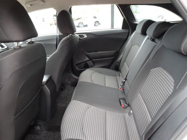 Kia ceed 1.6 CRDi 136 CV MHEV iMT SW Business Class - Foto 9