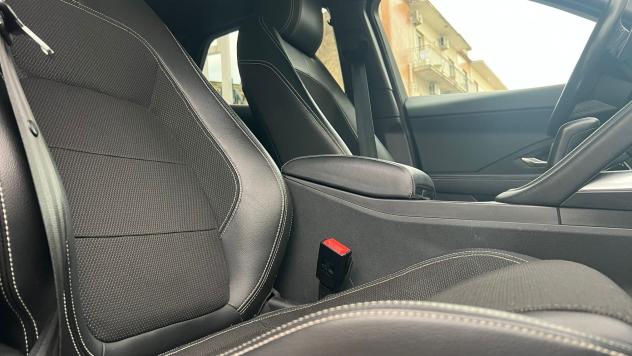 Jaguar E-Pace 2.0D 150 CV AWD aut. R-Dynamic - Foto 9