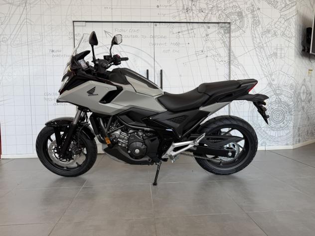 Honda NC 750 NC750X DCT - YM 2026 - Foto 4