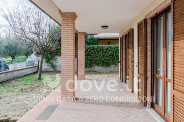 Villa di 176 m² con 5 locali e box auto in vendita a Castiglione del Lago - Foto 9