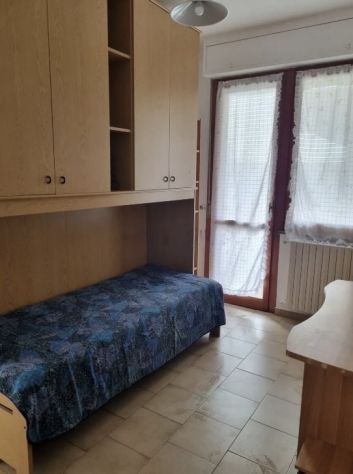 Stanza singola balcone Cesano Boscone 400eu