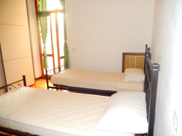 Due posti letto nella stessa camera doppia x ragazze zona città studi, MM2 Piola - Foto 2