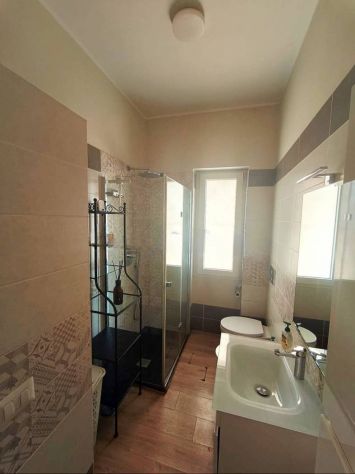 BATTISTINI BILOCALE ARREDATO CON TERRAZZO PRIVATO - Foto 2