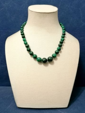 ANTICA BELLA COLLANA SCALARE IN AUTENTICA MALACHITE, 1960 CIRCA.