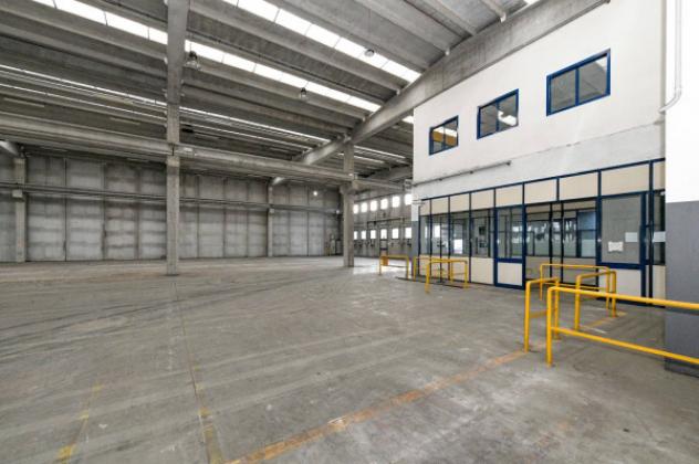 Immobile di 9500 m² con più di 5 locali in vendita a Brescia - Foto 16