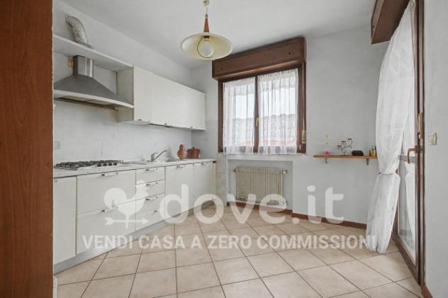 Appartamento di 102 m² con 3 locali e box auto in vendita a Lonate Pozzolo - Foto 3
