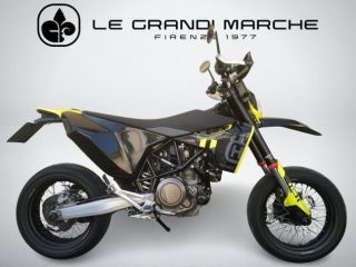 Husqvarna 701 Supermoto null
