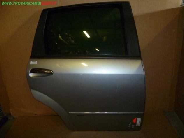 PORTA POST.D. GRIGIO MEDIO MET CON MOT. FIAT CROMA (194-2T)  Carrozzeria  Lamierati esterni  Porte  Porta post. dx. FIAT - CROMA - 01-05-2005 - 01-10-