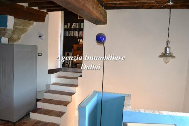 Vicchio - Porzione di colonica con giardino, annesso e posti auto - Foto 19