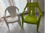 2 Sedie per bambini in plastica con braccioli – da interno o esterno