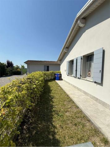 VA0286 - CARPI ESCLUSIVA SOLUZIONE DI "TESTA" TUTTA AL PINO TERRA A4 - Foto 9