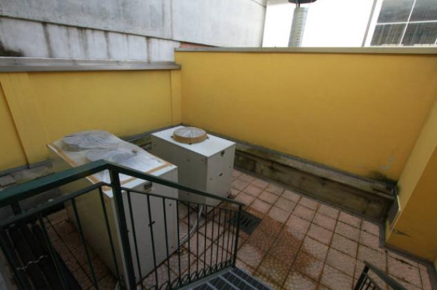 Immobile di 813 m² con 1 locale in affitto a Pero - Foto 11