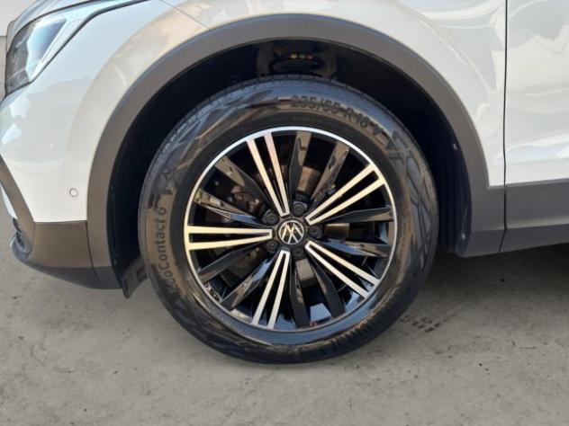VOLKSWAGEN Tiguan 2.0 TDI 150 CV SCR DSG Life rif. 23914580 - Foto 8