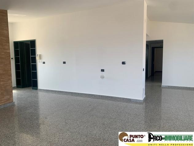 Proponiamo in affitto – Attico vista mare in Via Federico Ferrari Orsi - Foto 16